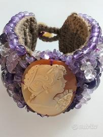 bracciale in ametista viola e cameo sardonico 