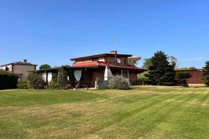 Pomezia Torvaianica Alta - Splendida Villa Unifami