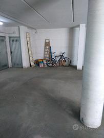 Parcheggio privato per automezzo