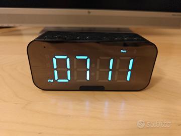 Sveglia Digitale LED con Bluetooth e Cassa