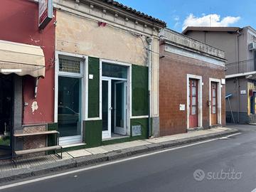 Bottega Cat. C/1 - 85 mq