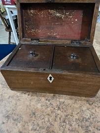 Antico contenitore per il tè in legno vittoriano