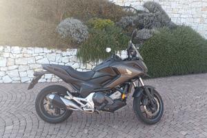 Moto Honda NC750X DCT