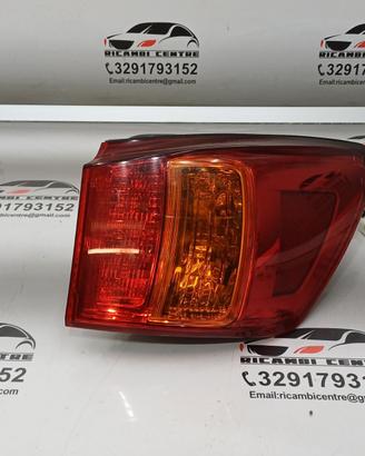 Faro fanale stop posteriore destra dx lexus is250