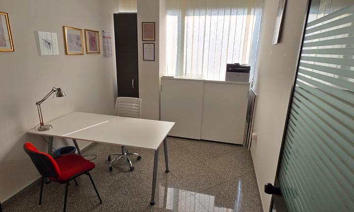 Stanza ufficio Via Amendola