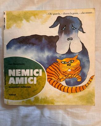 Tantibambini Nemici amici