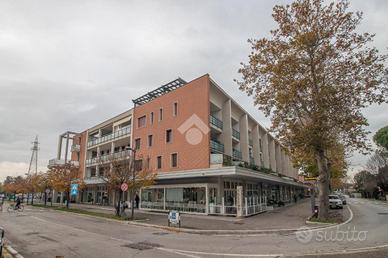 3 LOCALI A CESENATICO