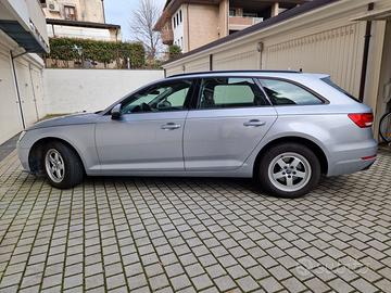 Audi A4 Avant 2016