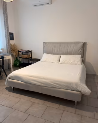 Letto matrimoniale 160x200 con materasso