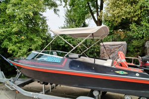 Imbarcazione con carrello 1000 kg