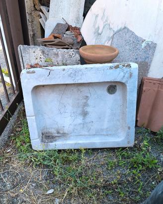lavandino marmo di Carrara trattabili