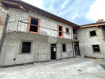 CASA SEMINDIPENDENTE A TRESCORE BALNEARIO