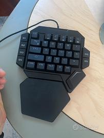 Tastiera meccanica per Play e PC