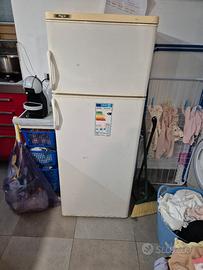 Frigorifero con Congelatore Indesit Rex Classe A++