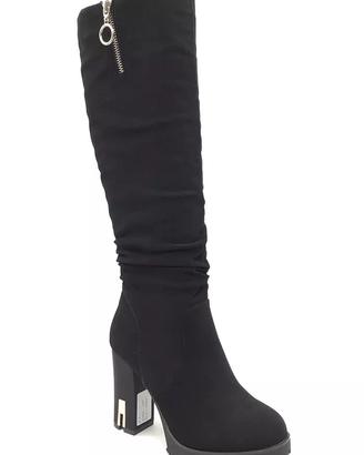 Stivali alti al ginocchio nuovi