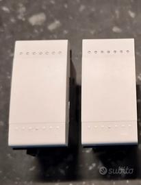 Pulsante Unipolare 10A Bticino LivingLight N4005N