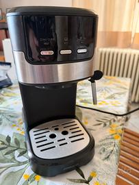 Macchinetta per caffè e cappuccino