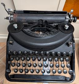Macchina da scrivere remington noiseless portable