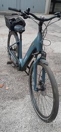 Bici elettrica CUBE