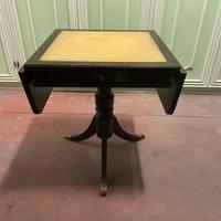Tavolino da antiquariato
