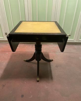 Tavolino da antiquariato