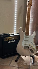 Squier Stratocaster 50 classic vibe+ Amplificatore