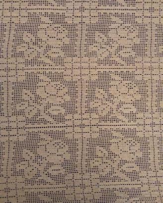 Copriletto  ad uncinetto fatto a mano 