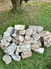 Pietre per bordure aiuole giardino