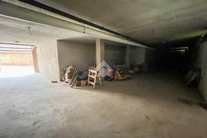 CAPANNONE A VILLA D'ALMÈ