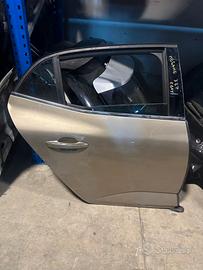 PORTA POST DESTRA RENAULT MEGANE 2015/24