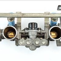 Suzuki Inazuma 250 12 17 corpo farfallato