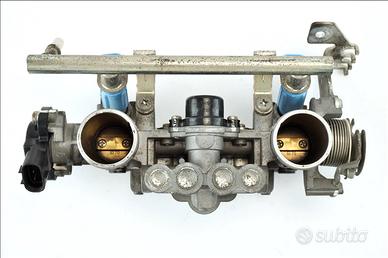 Suzuki Inazuma 250 12 17 corpo farfallato