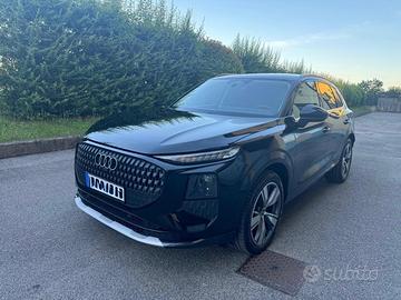 Audi Q3 35 TDI S tronic Business Advanced