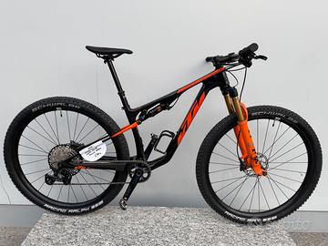 KTM SCARP MASTER CARBON FOX KASHIMA