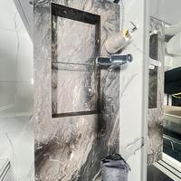 Mobile bagno e compreso di specchio porcelanosa