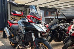 Qj Motor srt 900 sx 95cv tua a 92€ al mese poi dec