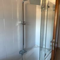 Colonna doccia con rubinetto vasca da bagno