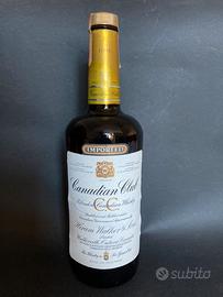 Bottiglia di whisky Canadian Club