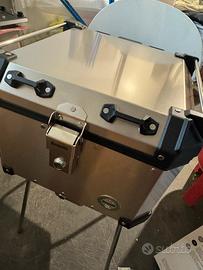 Top case benelli trk 702