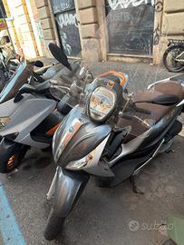 🛵 Piaggio Medley 125 - 2017 Ricambi/da riparare