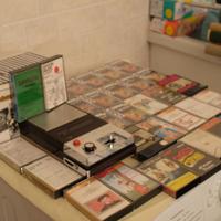 sanyo registratore + musica cassette + cd vintage