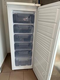 Congelatore a 6 cassetti 163lt