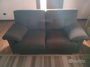 Divano 2 posti