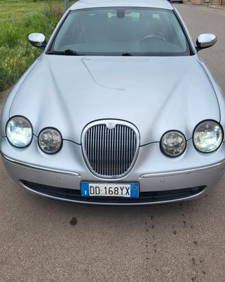 JAGUAR S-TYPE MOD. EXECUTIVE 
2.7D 