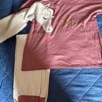 Pigiama con unicorno