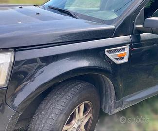 PARAFANGO ANTERIORE SINISTRO LAND ROVER Freelander