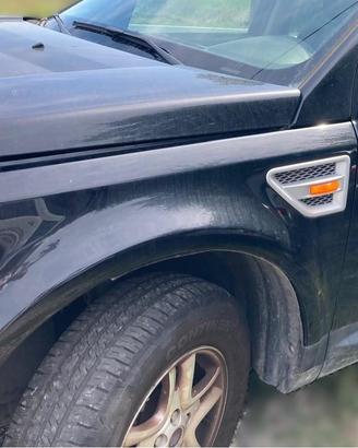 PARAFANGO ANTERIORE SINISTRO LAND ROVER Freelander
