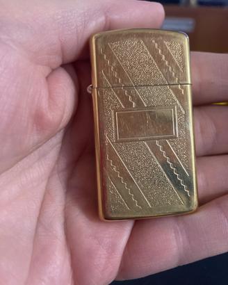 Due accendini Zippo da collezione