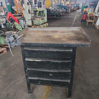 BANCO DA LAVORO CON MORSA E CASSETTI