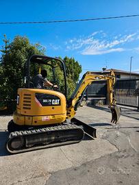 E245 - ESCAVATORE CATERPILLAR 302.7